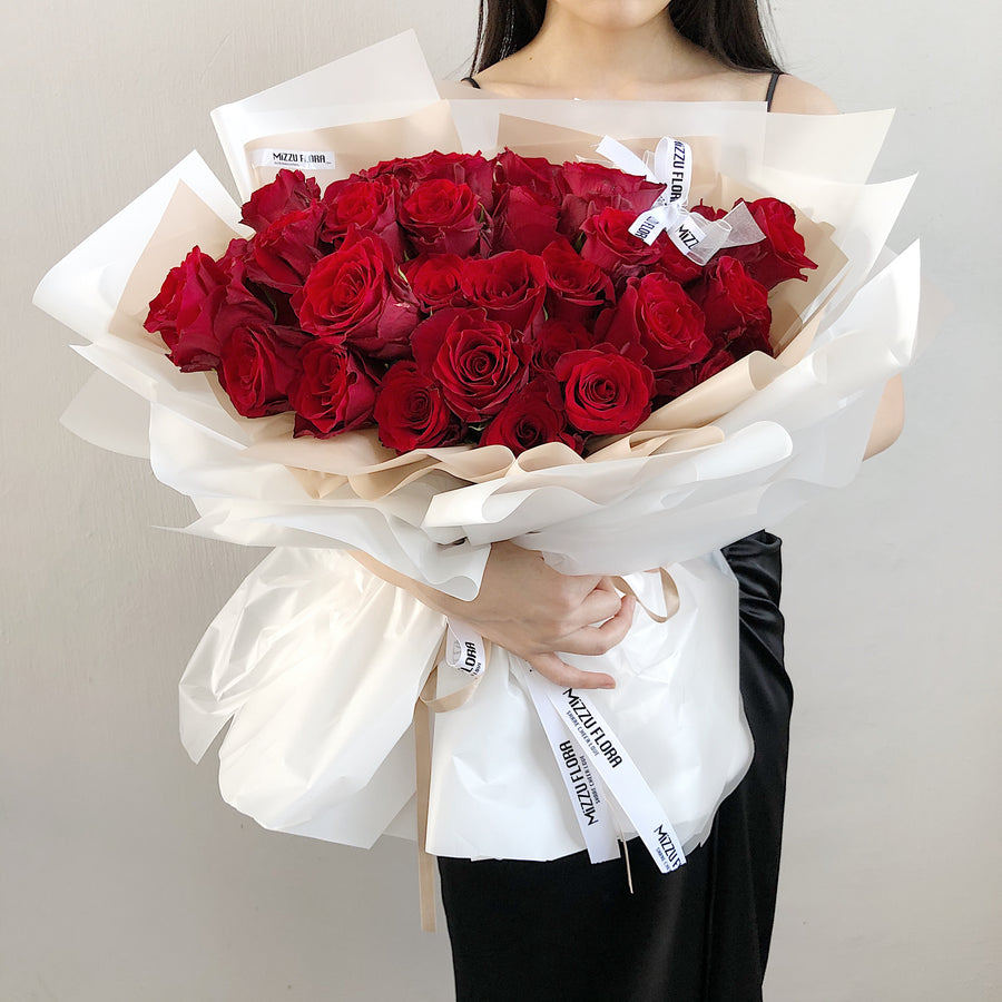 52 Roses 52 Roses (Kenya Rose) – Mizzu Flora SG