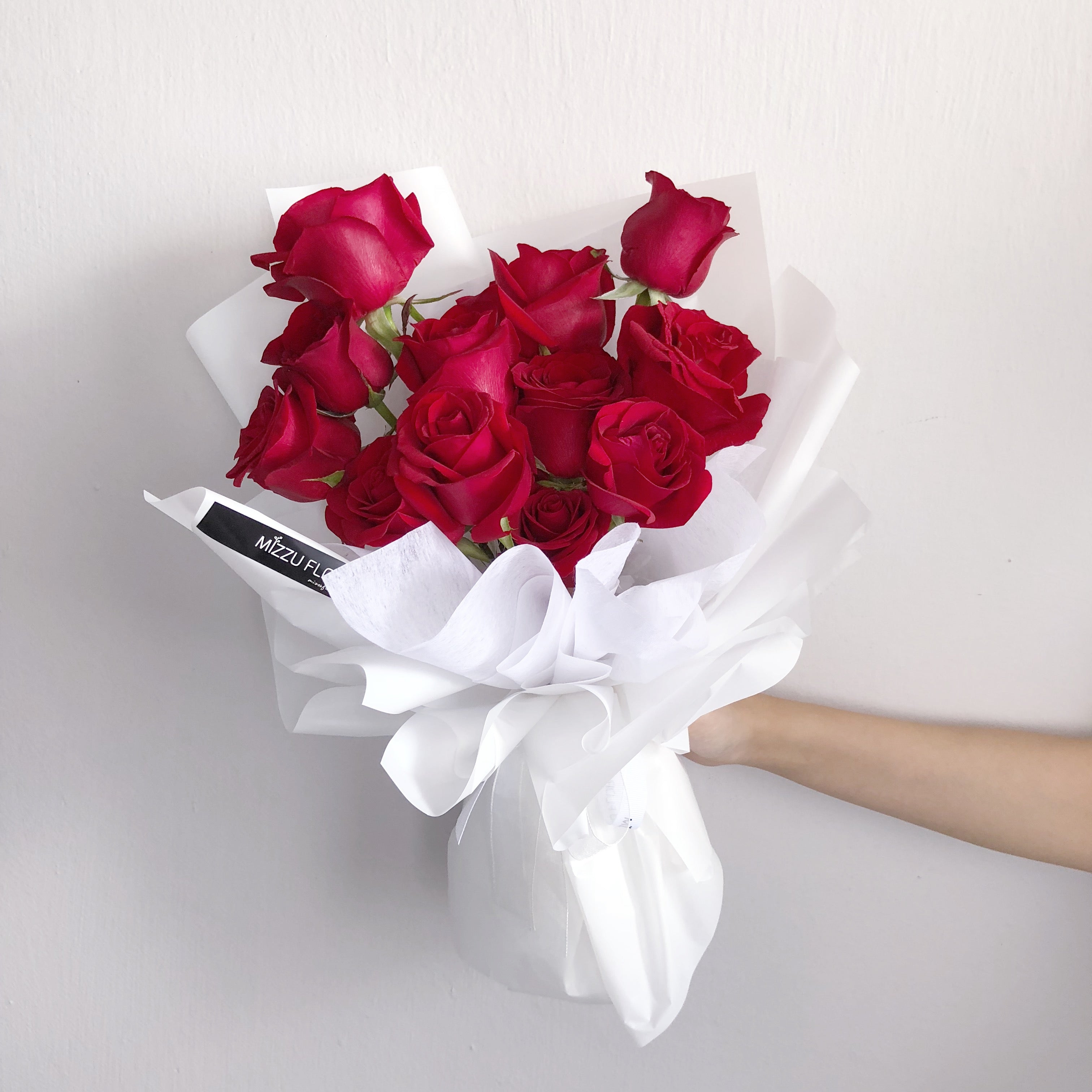 Fresh Roses Only Flower Bouquet – Mizzu Flora SG