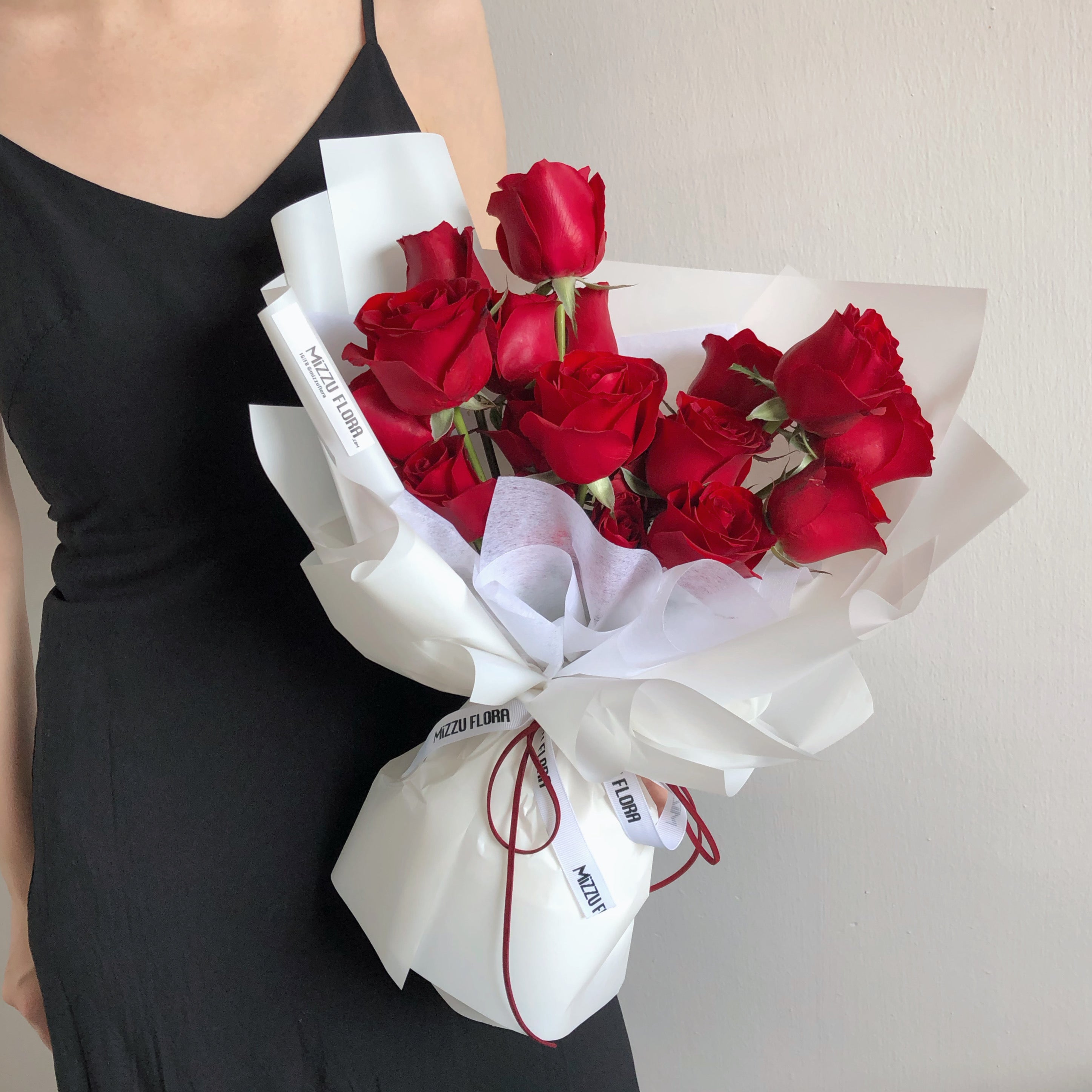 Fresh Roses Only Flower Bouquet – Mizzu Flora SG
